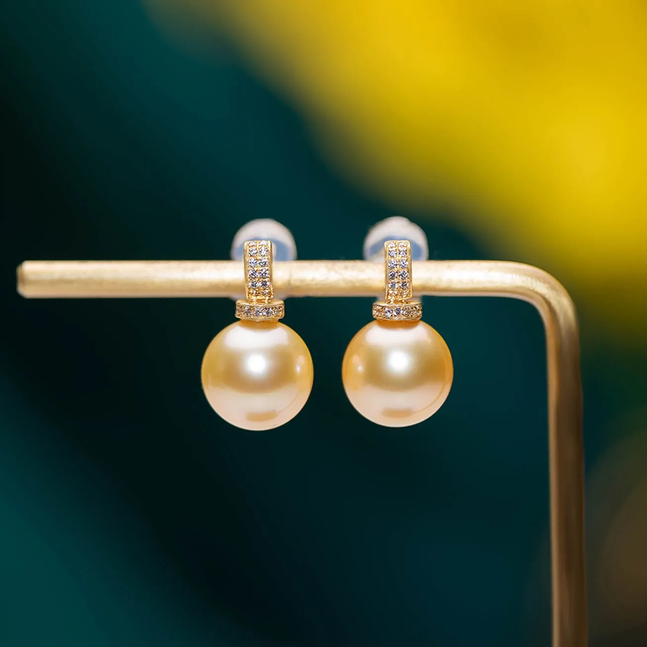 18k South Sea Golden Pearl Earrings KE00007