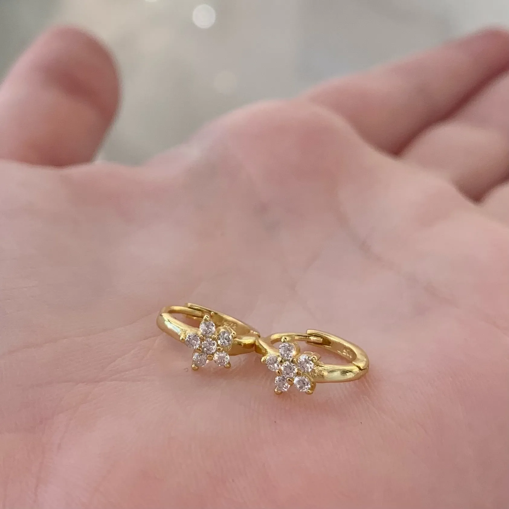 18k/925 Vermeil CZ Flower Huggies