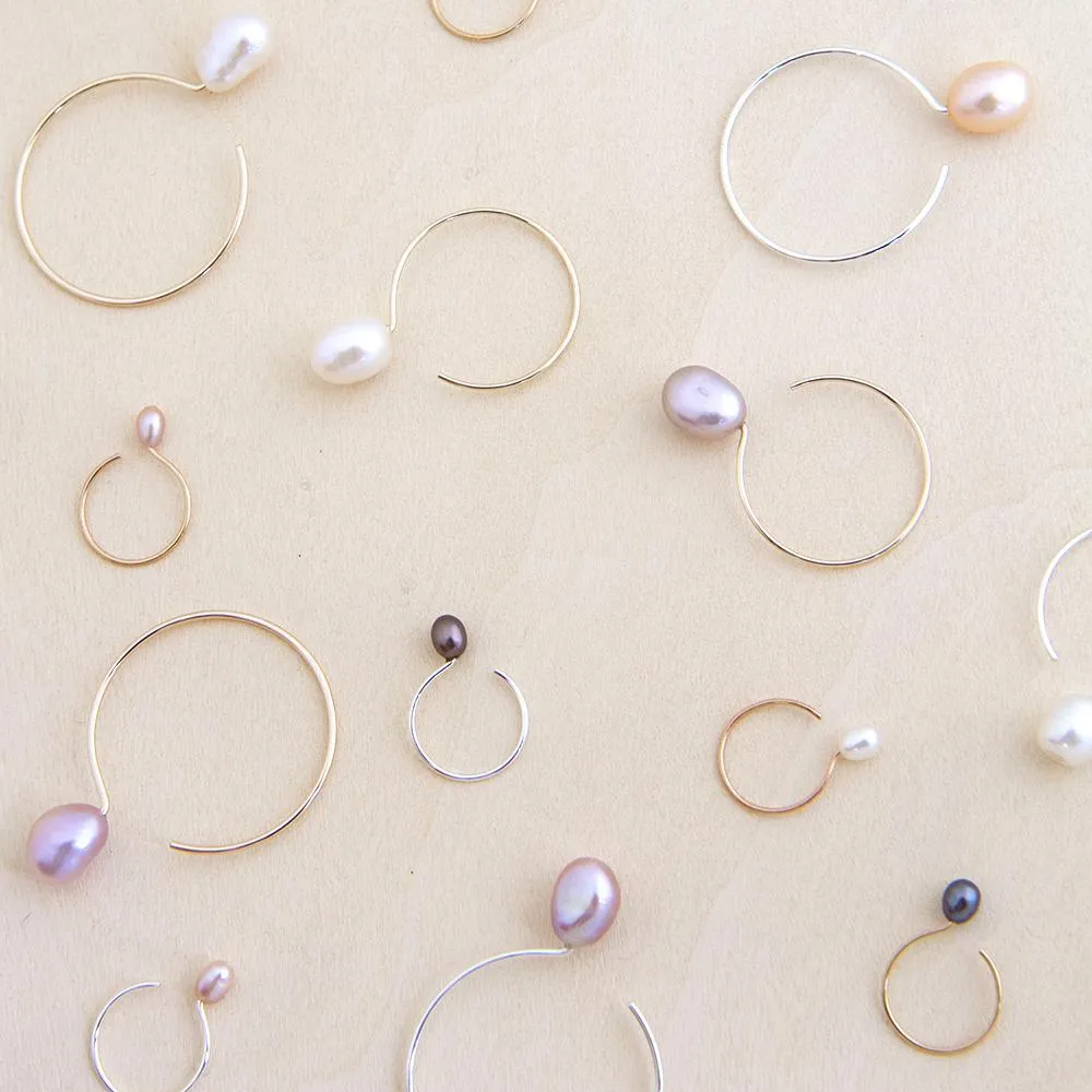 Basic Small Yellow Gold Filled Hoop Earrings with Ivory Pearl - 13mm