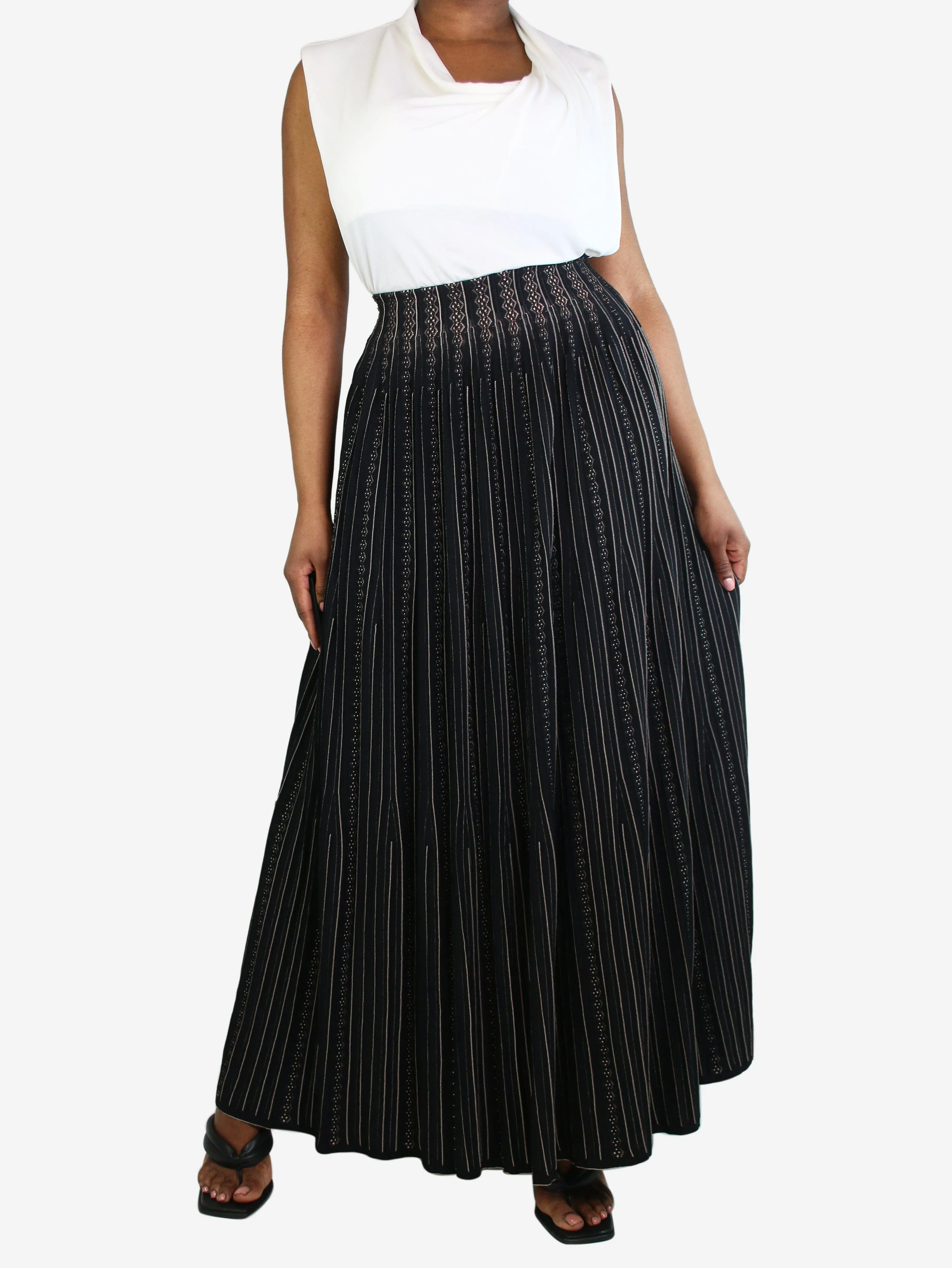 Blue heavy pleated maxi skirt - size L