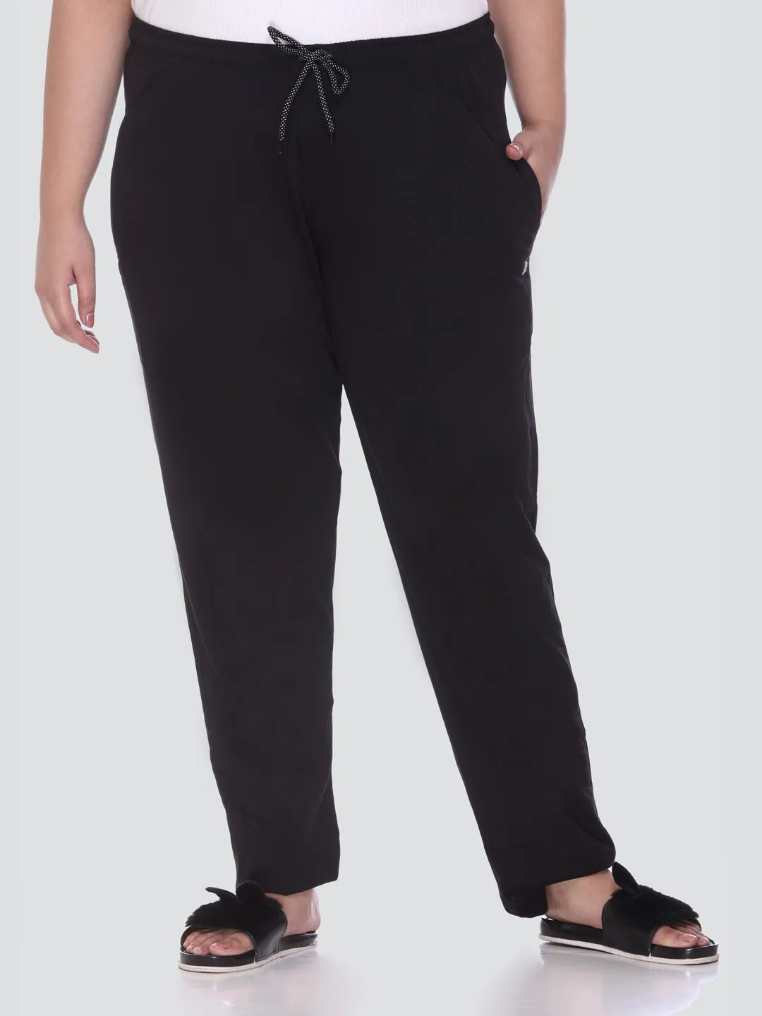 Cotton Trackpants For Women With One Side Zip Pocket - Black