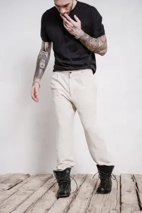 eigensinnig wien | Meinong | Herren Leinen Bundfaltenhose in beige