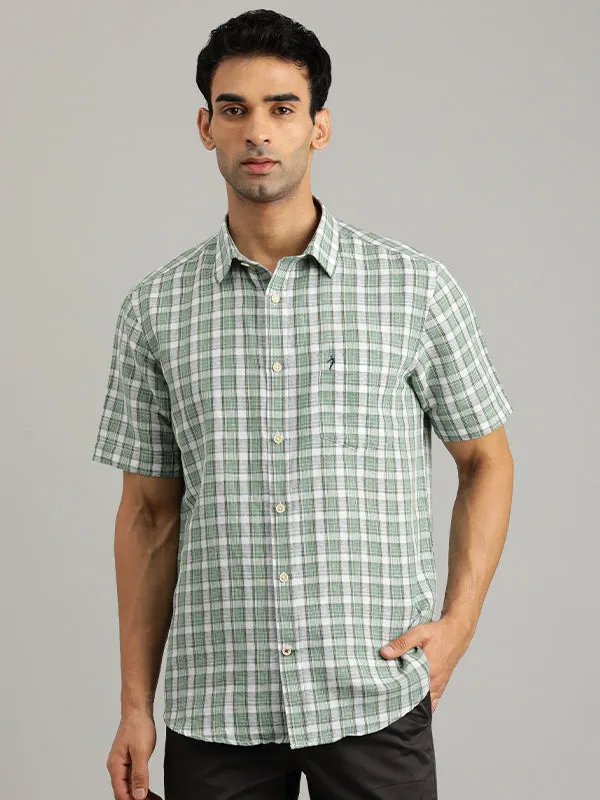 Men Checked Half Sleeve Cotton Blend Shirt