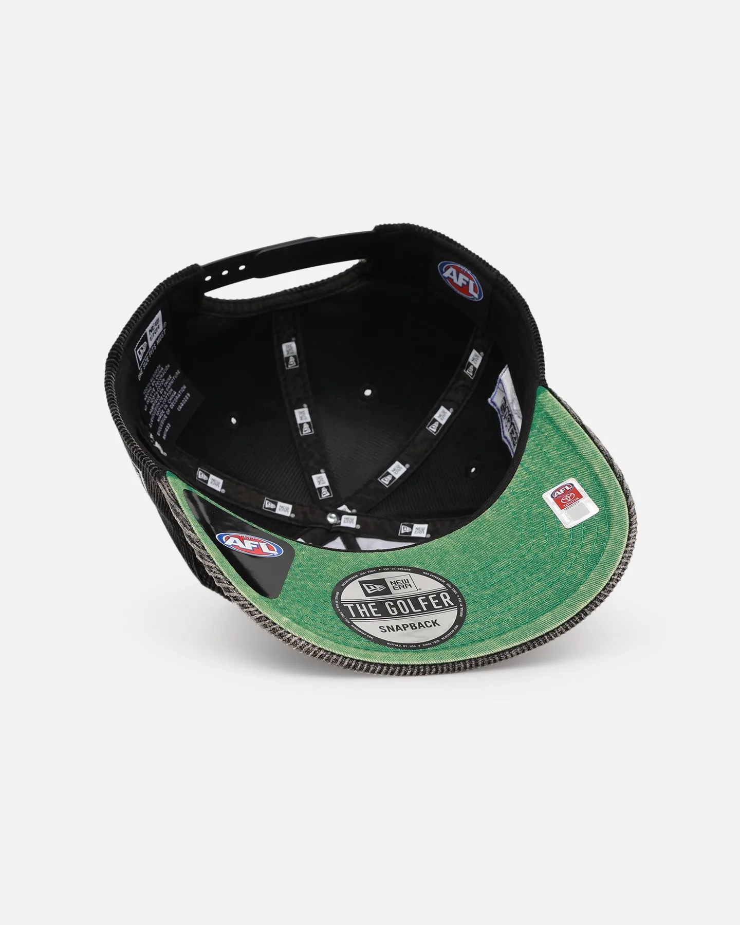 New Era Hawthorn Hawks 'Washed Corduroy' Pre-Curved Golfer Snapback Black/Kelly Green