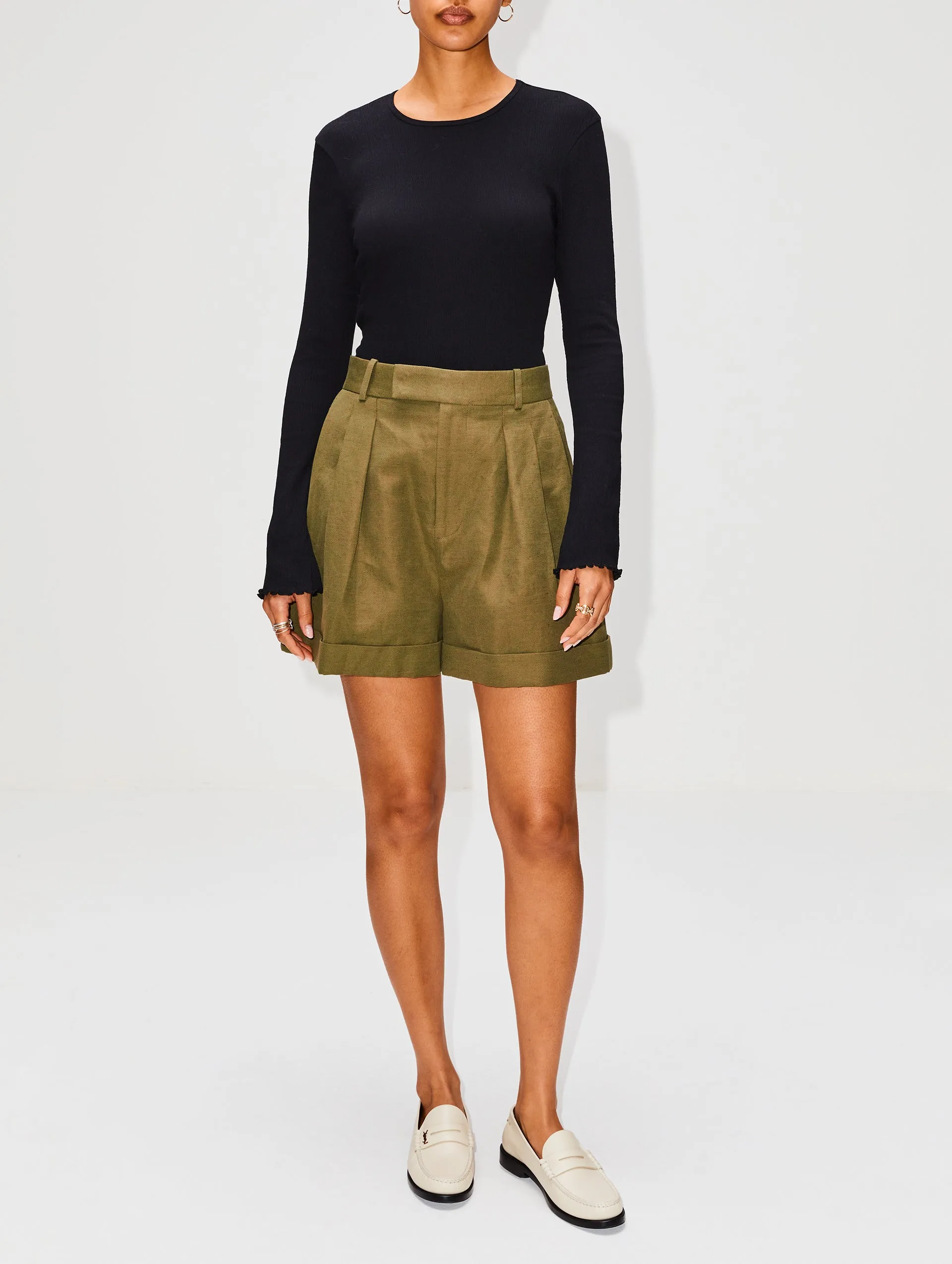 Pleated Wide Cuff Short